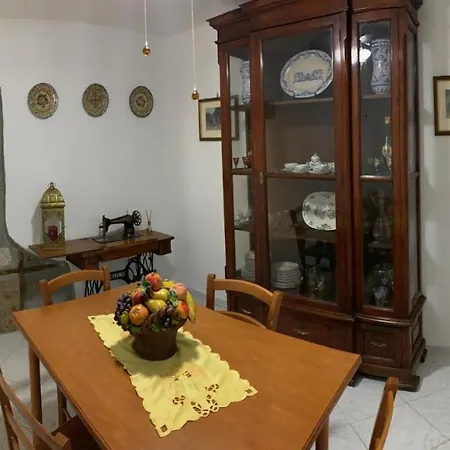 La Giara Apartment *